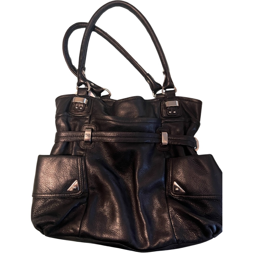 ♥️👜(sold)B Makowsky Black 100%Leather Chrome Shoulder Bag♥️👜 - Picture 7 of 13